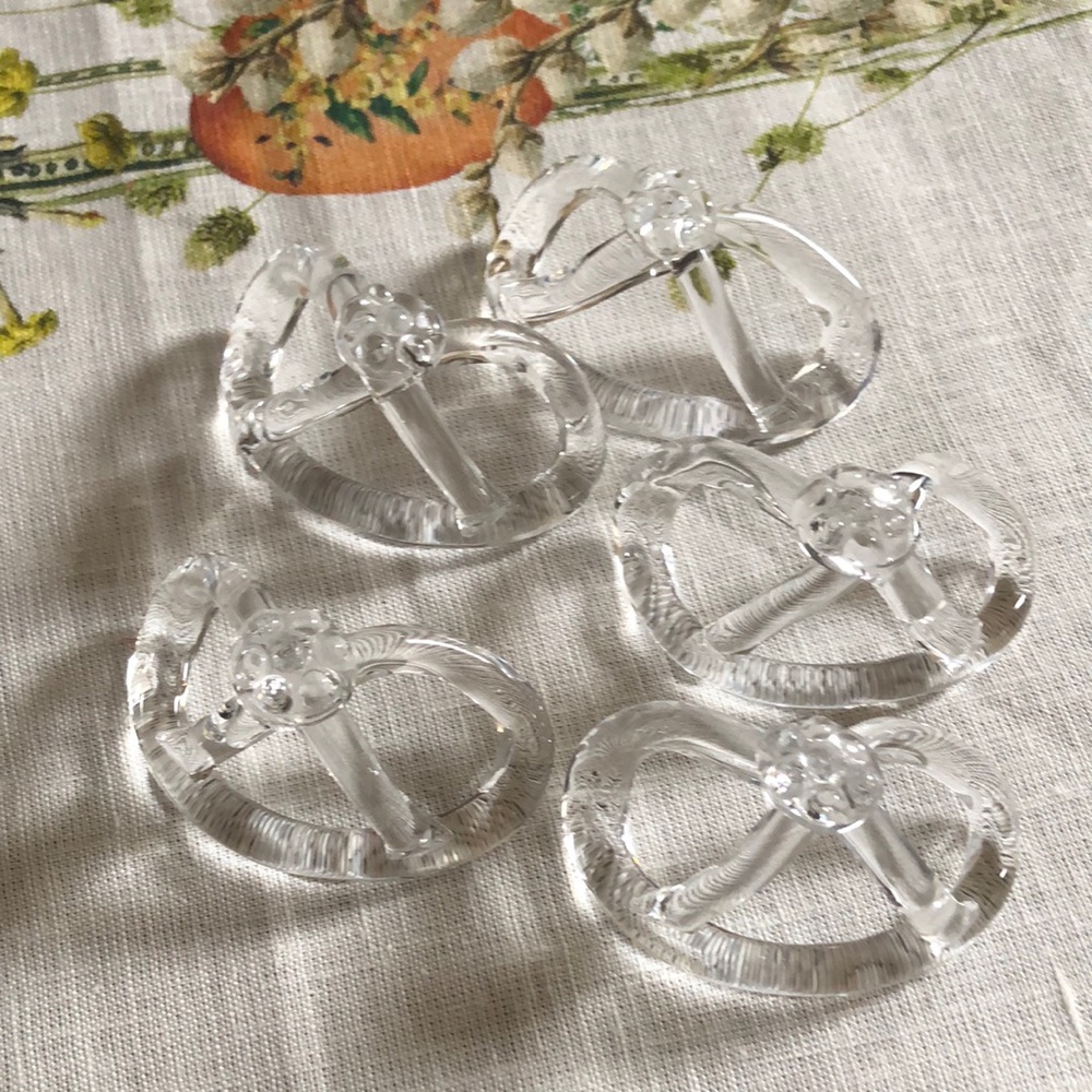 Elegant Clear Glass Napkin Rings Set of 5